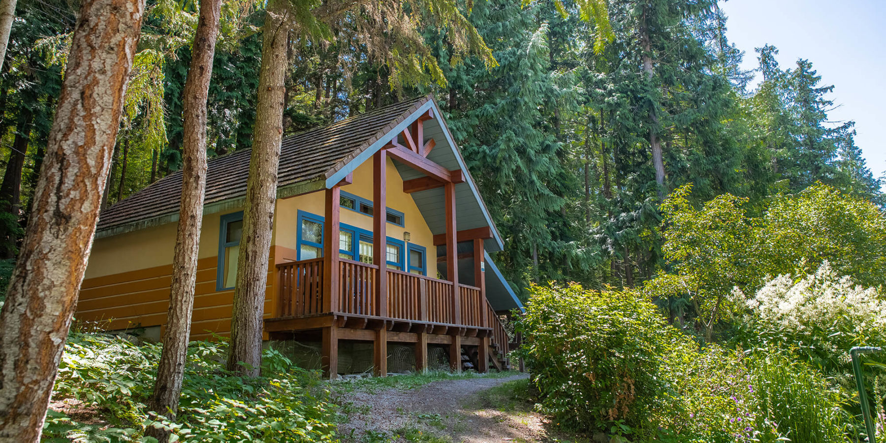 Picture of two-bedroom chalet exterior