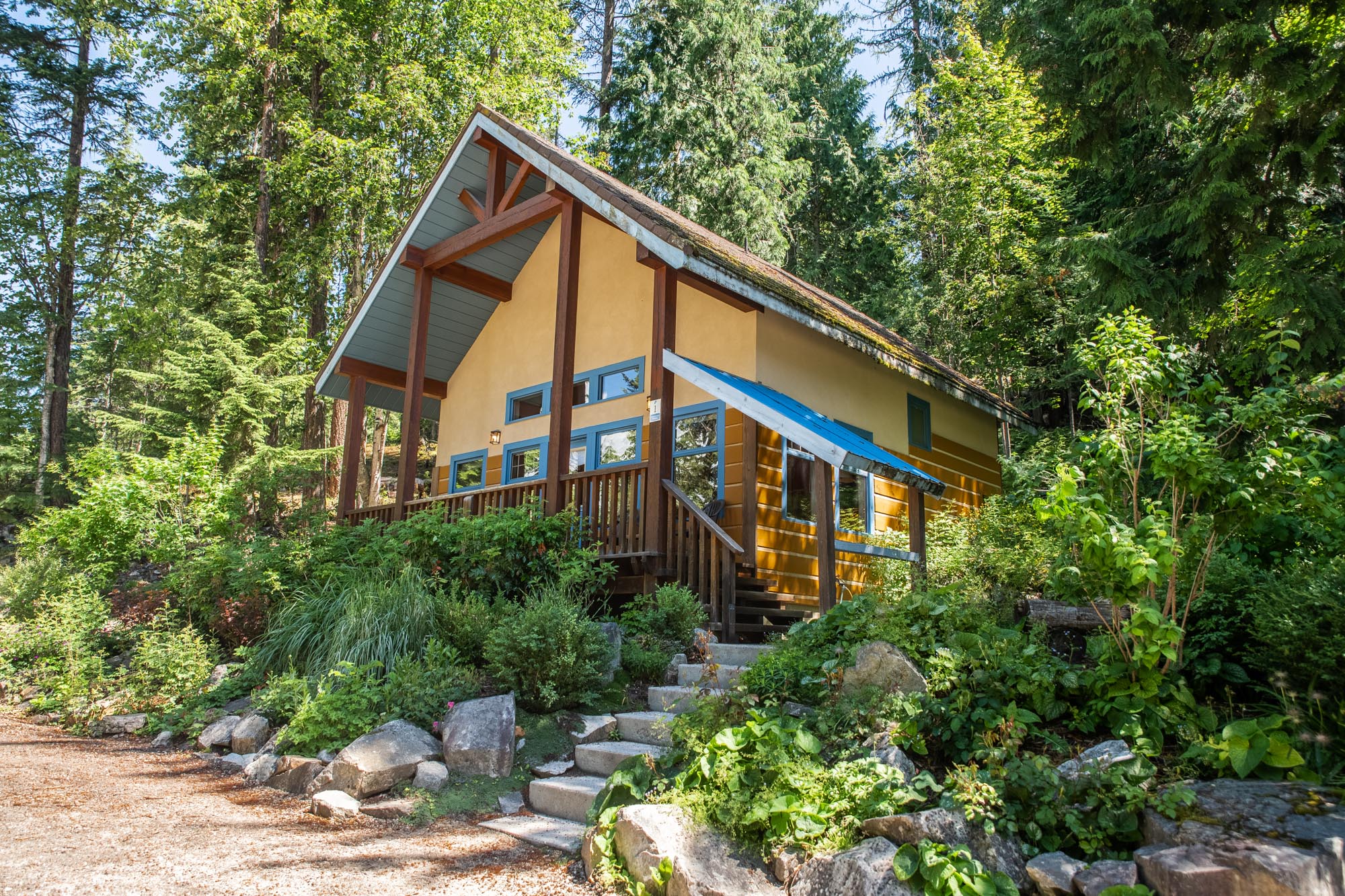 One Bedroom Chalet for Rent Nakusp Halcyon Hot Springs
